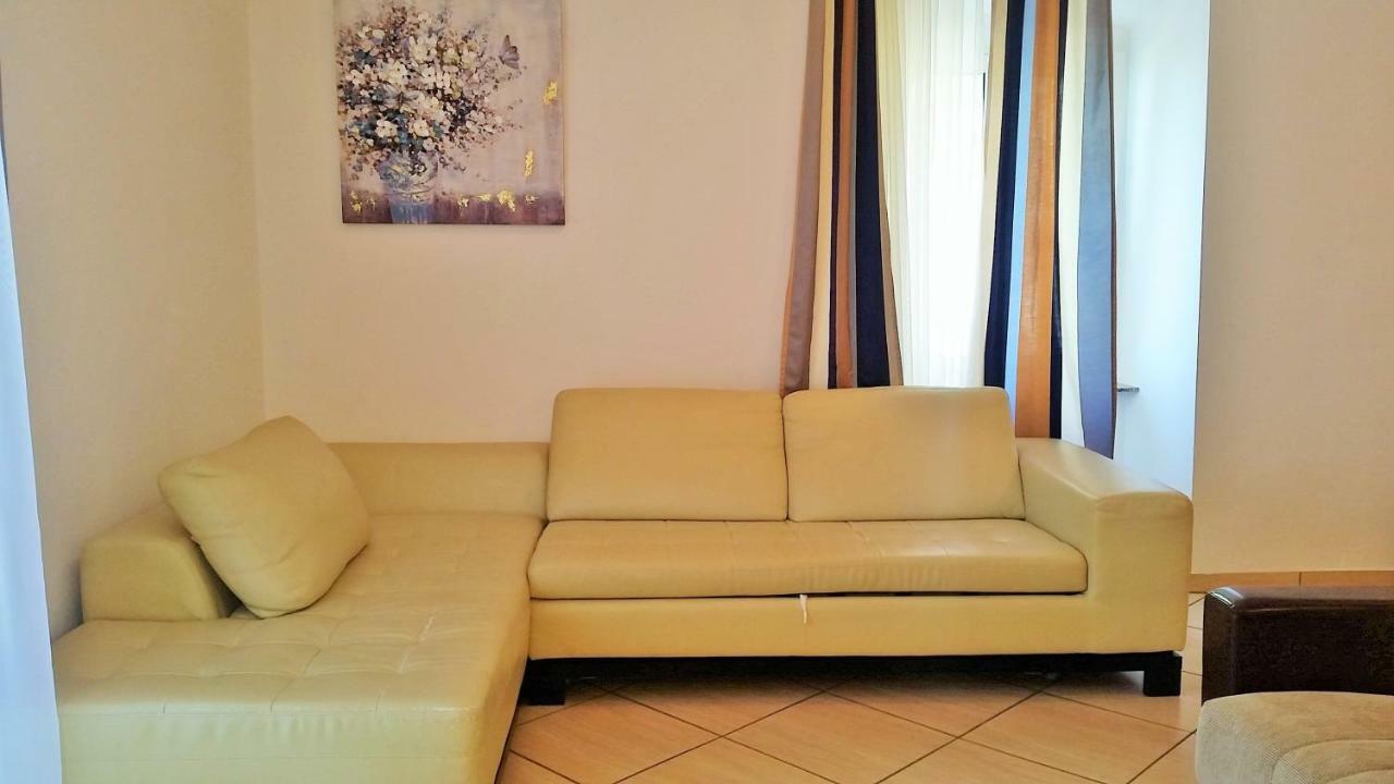 מאלינסקה Obala Apartment & Studios מראה חיצוני תמונה